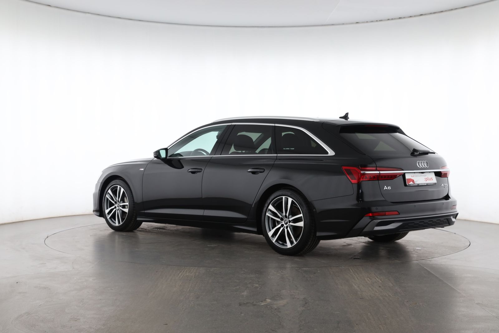 Audi A6 Avant 45 TFSI quattro S tronic S line 8-fach