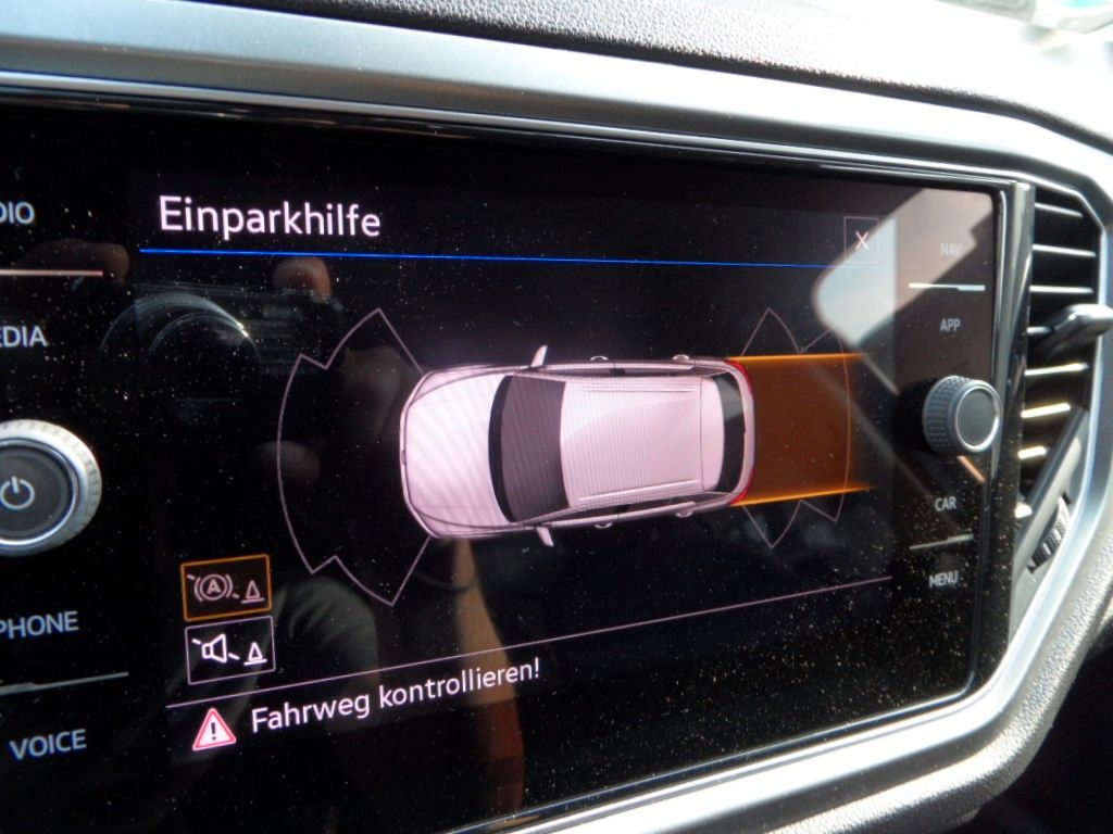 Volkswagen T-Roc 1.0 TSI ACTIVE - Samsaru's Car Outlet