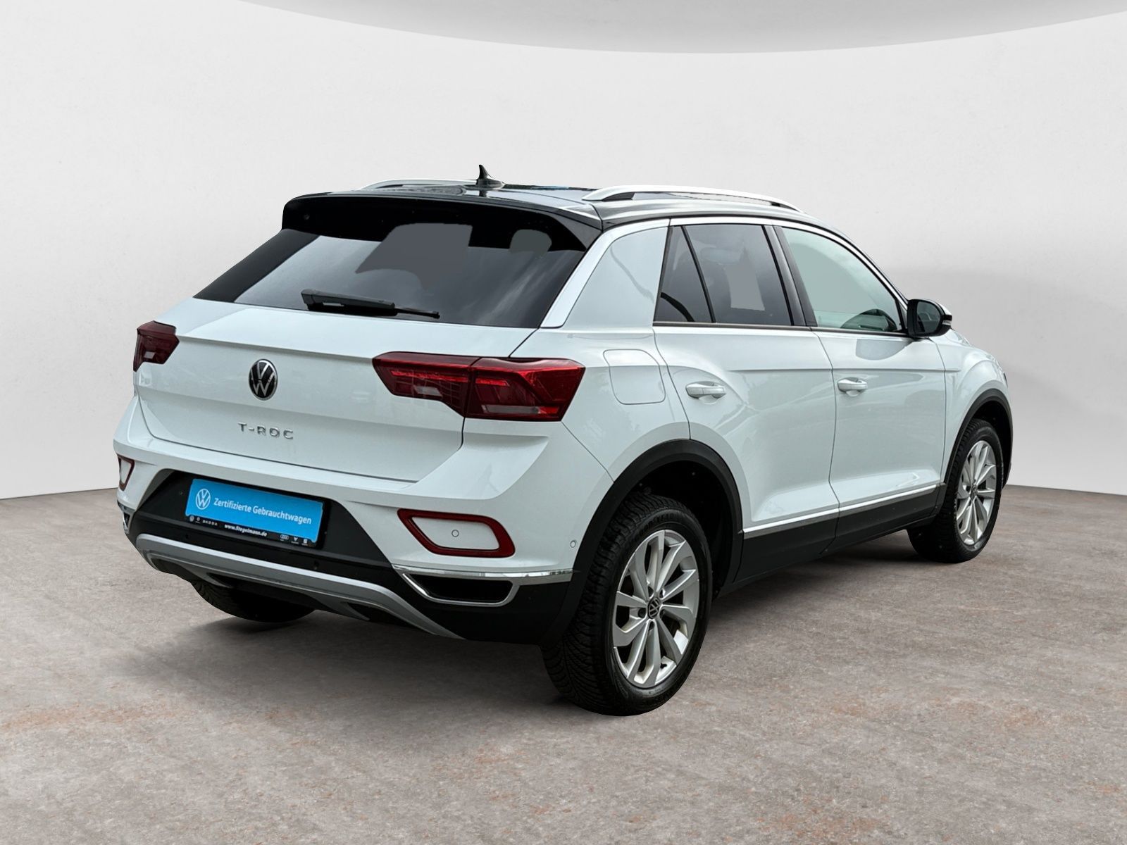 Volkswagen T-Roc 1.5 TSI DSG Facelift Style - Samsaru's Car Outlet