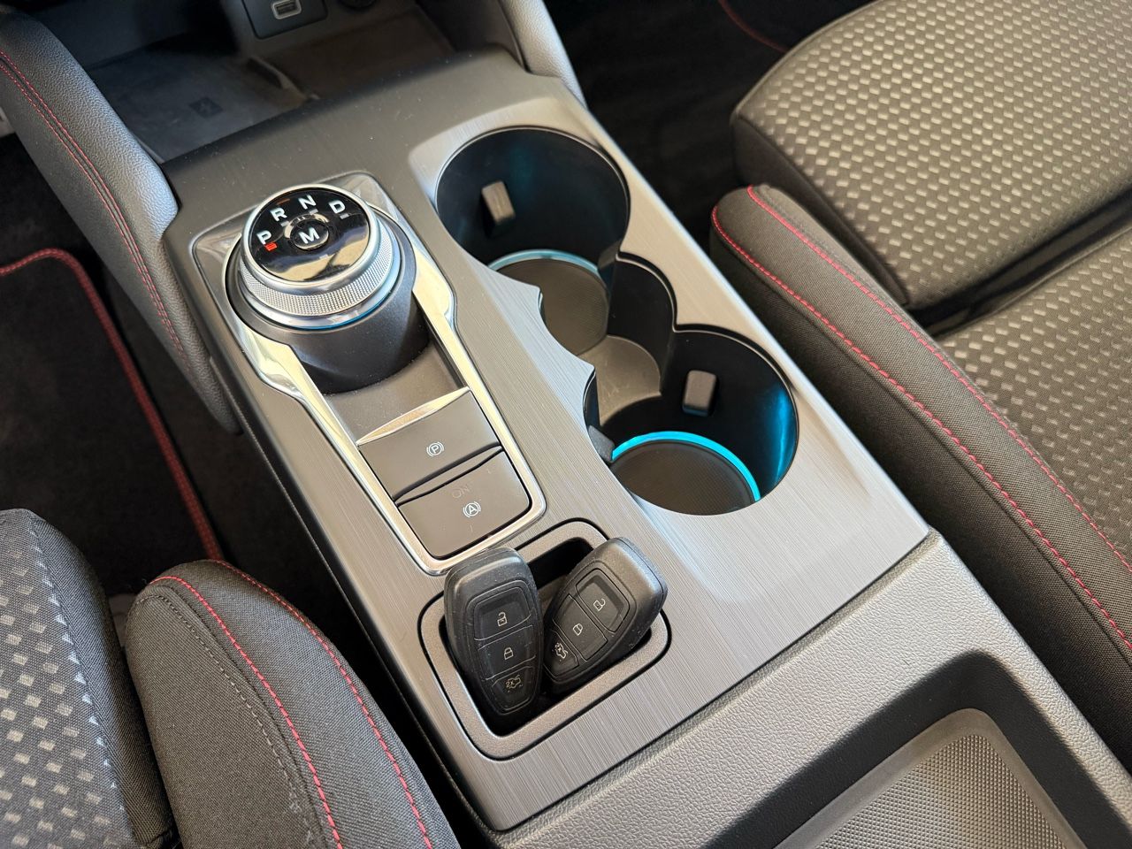 Ford Focus Turnier 1.5 EcoBlue ST-LineX *PANO*LED*KAM