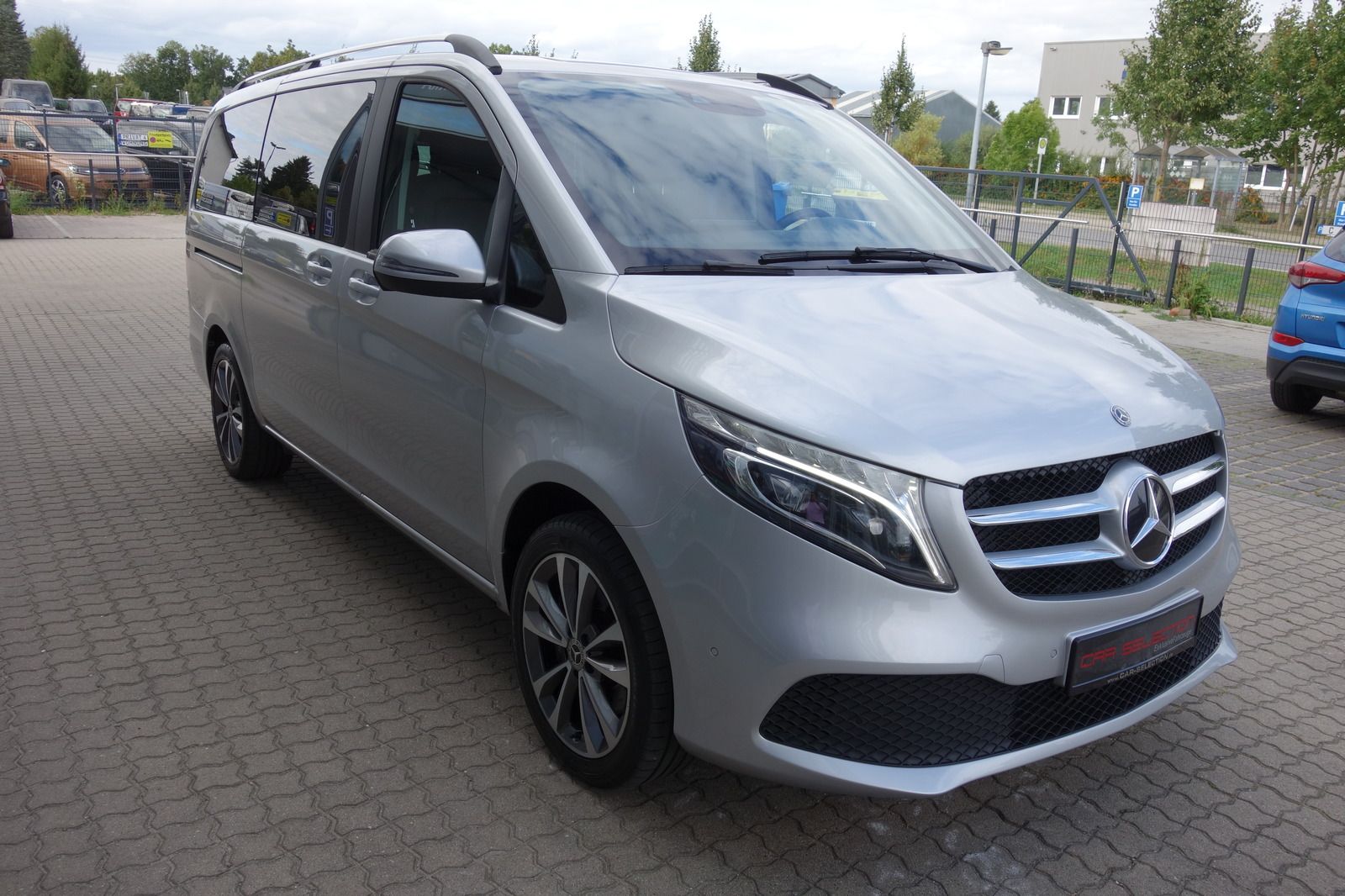 Mercedes-Benz V 300 d 4Mat Lang LED/MBUX/LEDER/eHECKTÜR/2xsTÜR