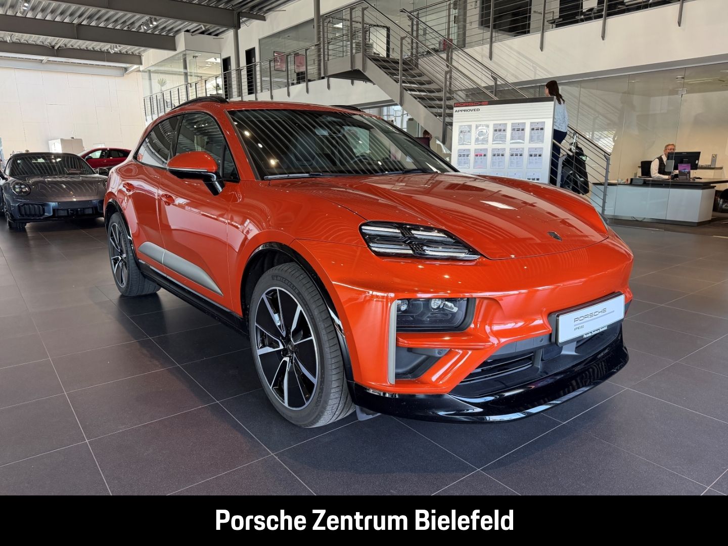 Porsche Macan Turbo HA-Lenkung InnoDrive Surround-View