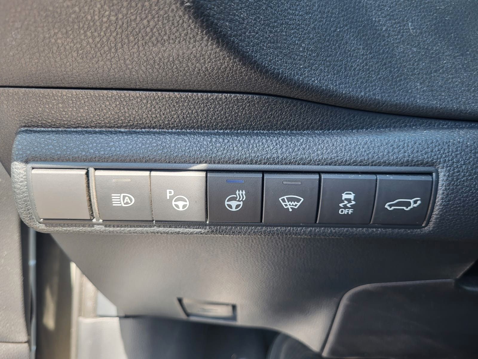 Toyota Corolla Touring Sports Hybrid Lounge - Samsaru's Car Outlet