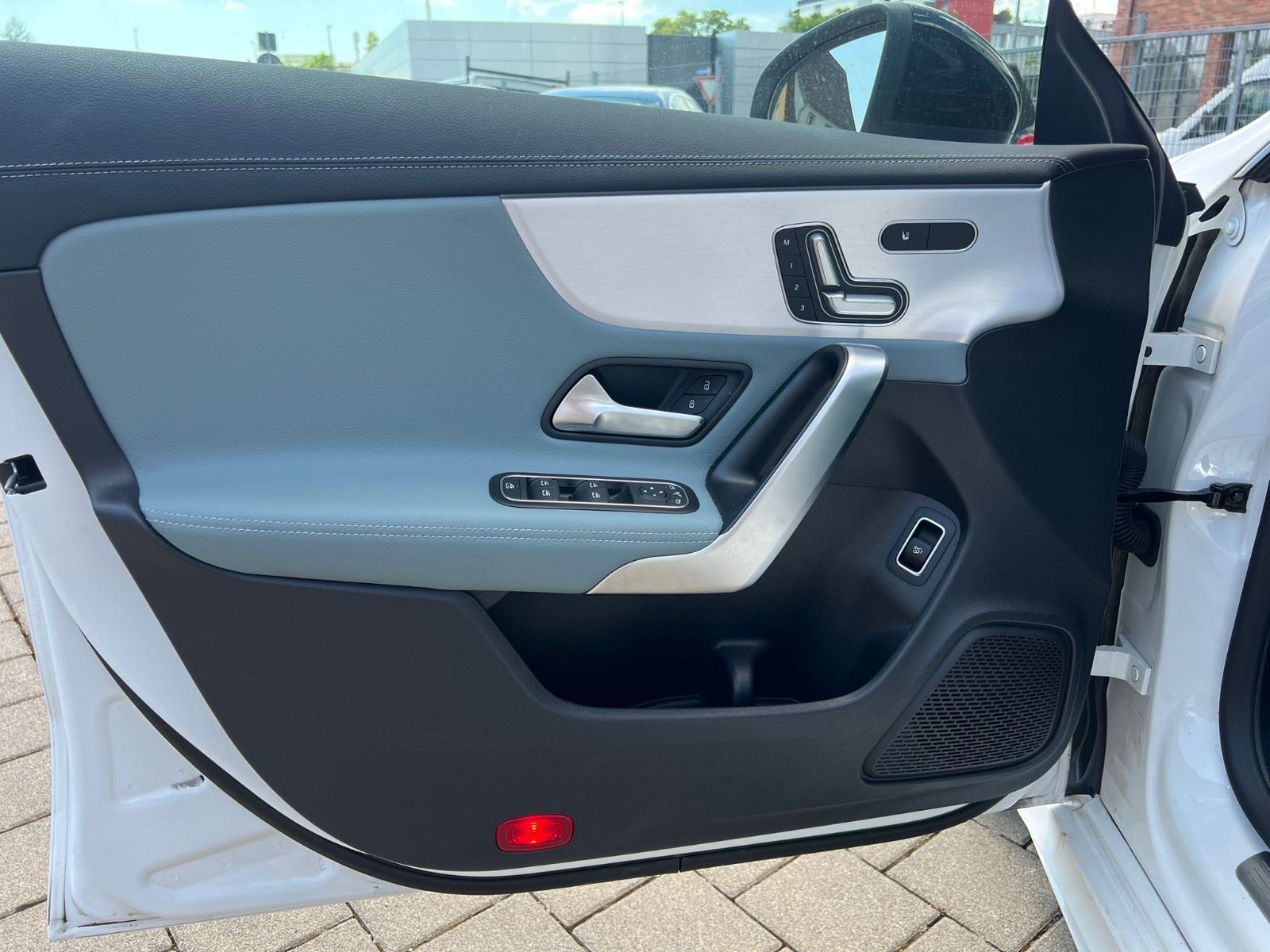 Mercedes-Benz CLA 200 AMG - Samsaru's Car Outlet