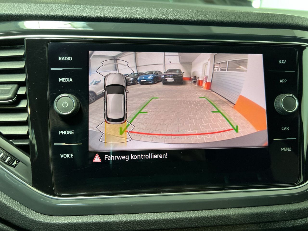 Volkswagen T-ROC SPORT 2.0 TDI 4M DSG - Samsaru's Car Outlet