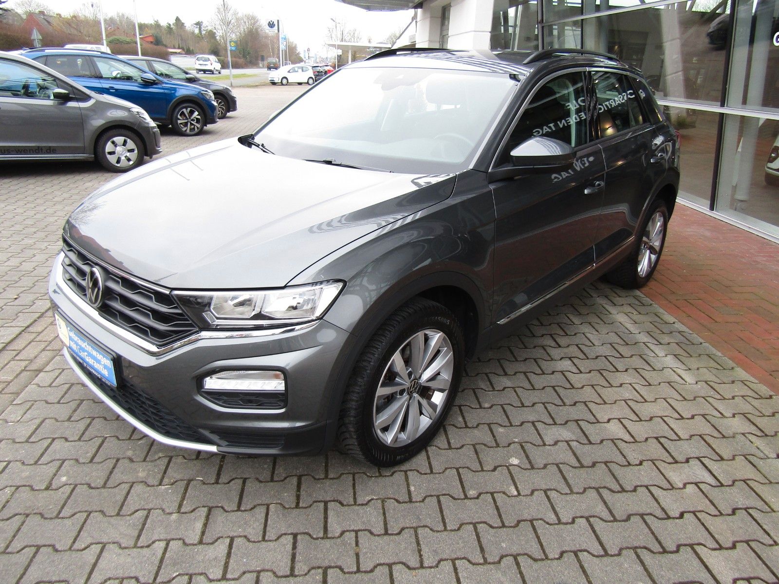 Volkswagen T-Roc 1.5 TSI Style - Samsaru's Car Outlet
