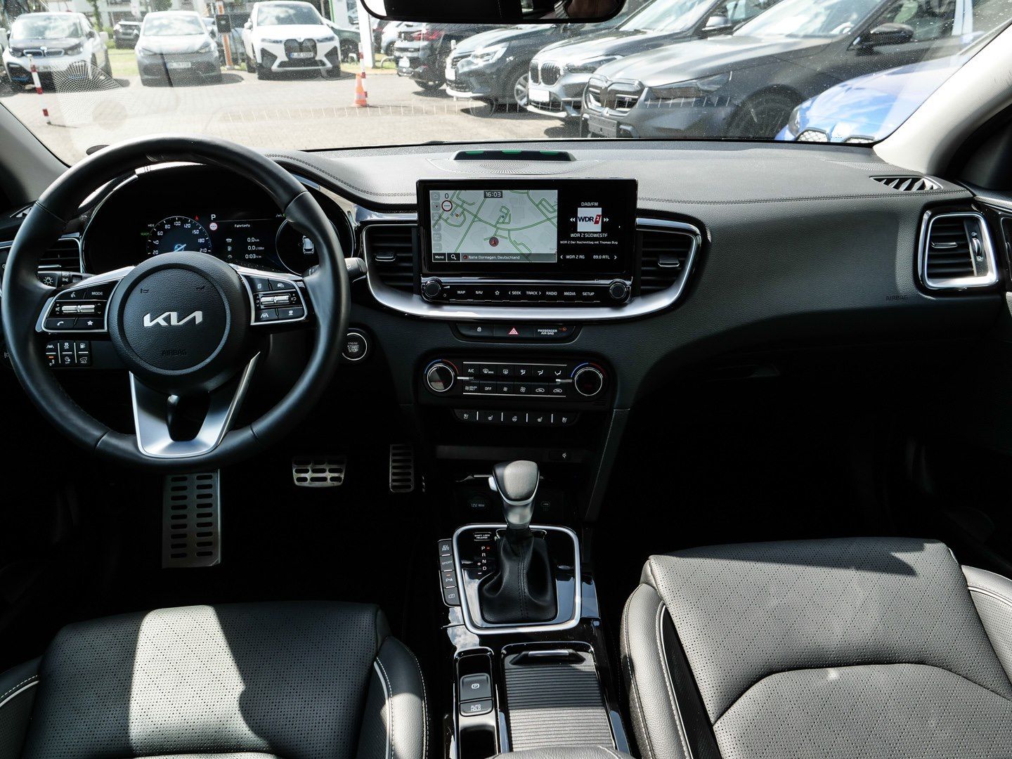Kia Ceed SW Plug-in Hybrid Platinum - Samsaru's Car Outlet