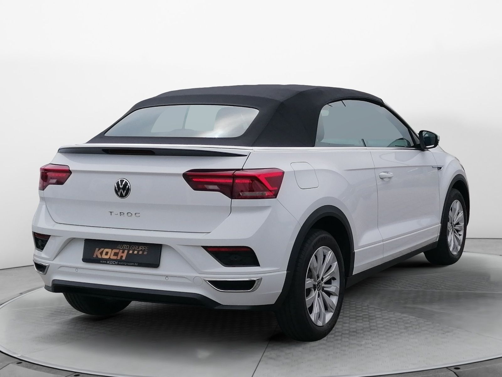 Volkswagen T-Roc 1.5TSI R-Line - Samsaru's Car Outlet