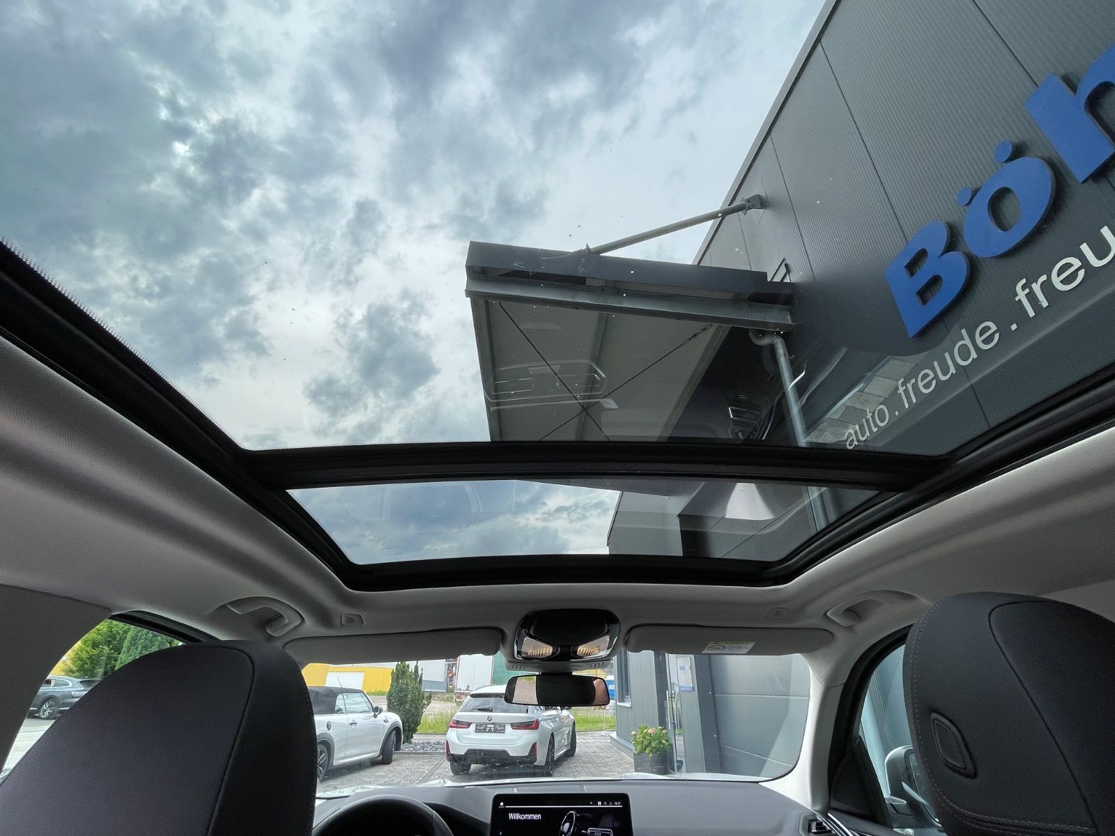 BMW X3 xDrive30e - Samsaru's Car Outlet
