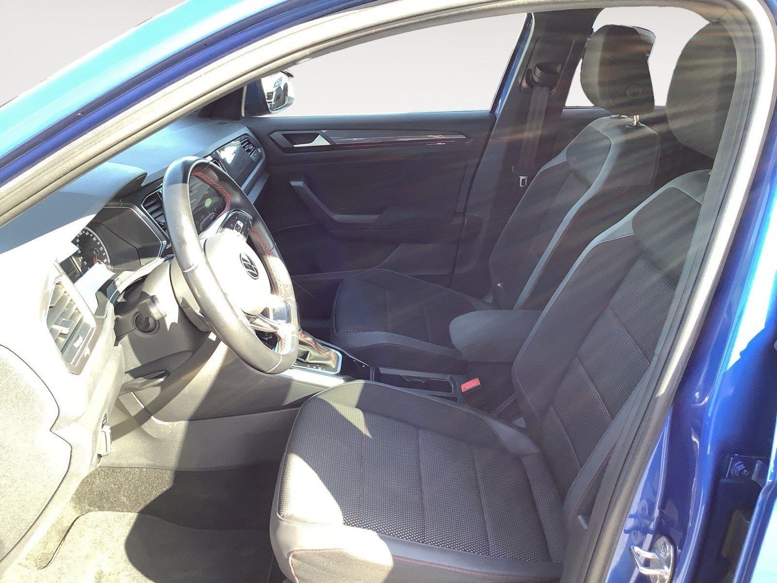 Volkswagen T-Roc 1.5 TSI ACT OPF DSG Sport - Samsaru's Car Outlet