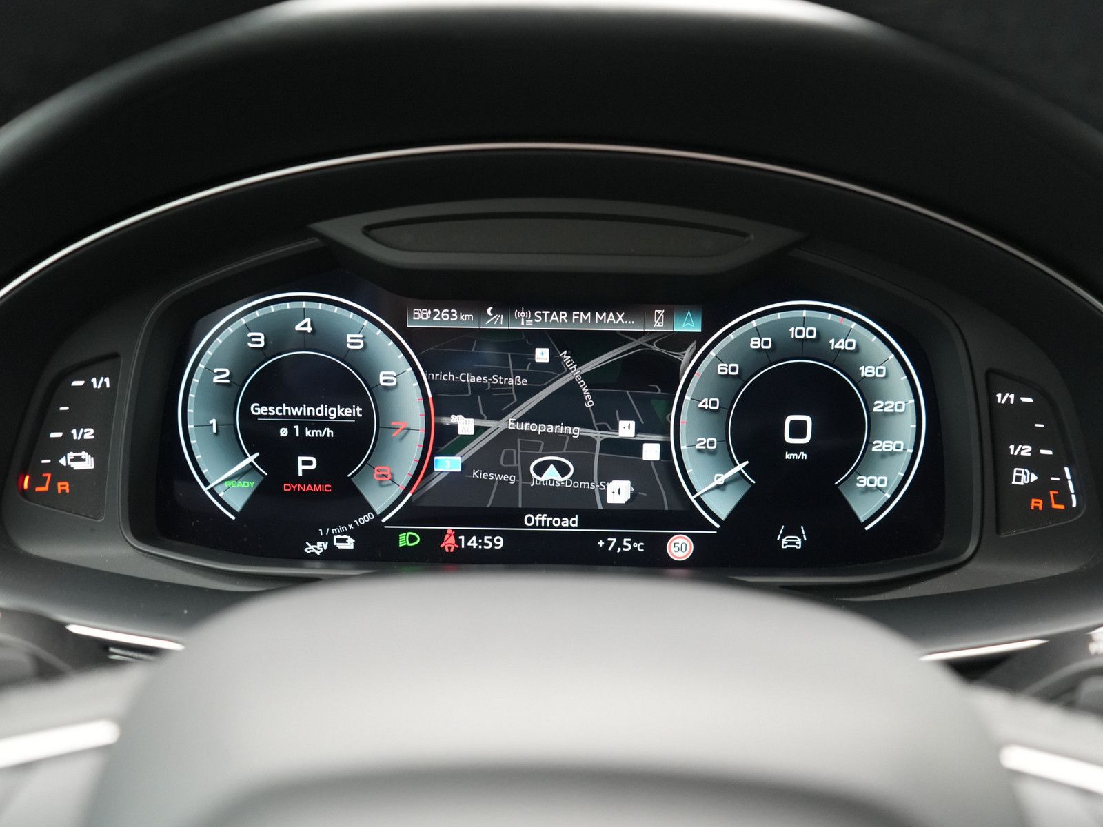 Audi Q8 e quattro S line MASSAGE B&O LUFT AHK LEDER