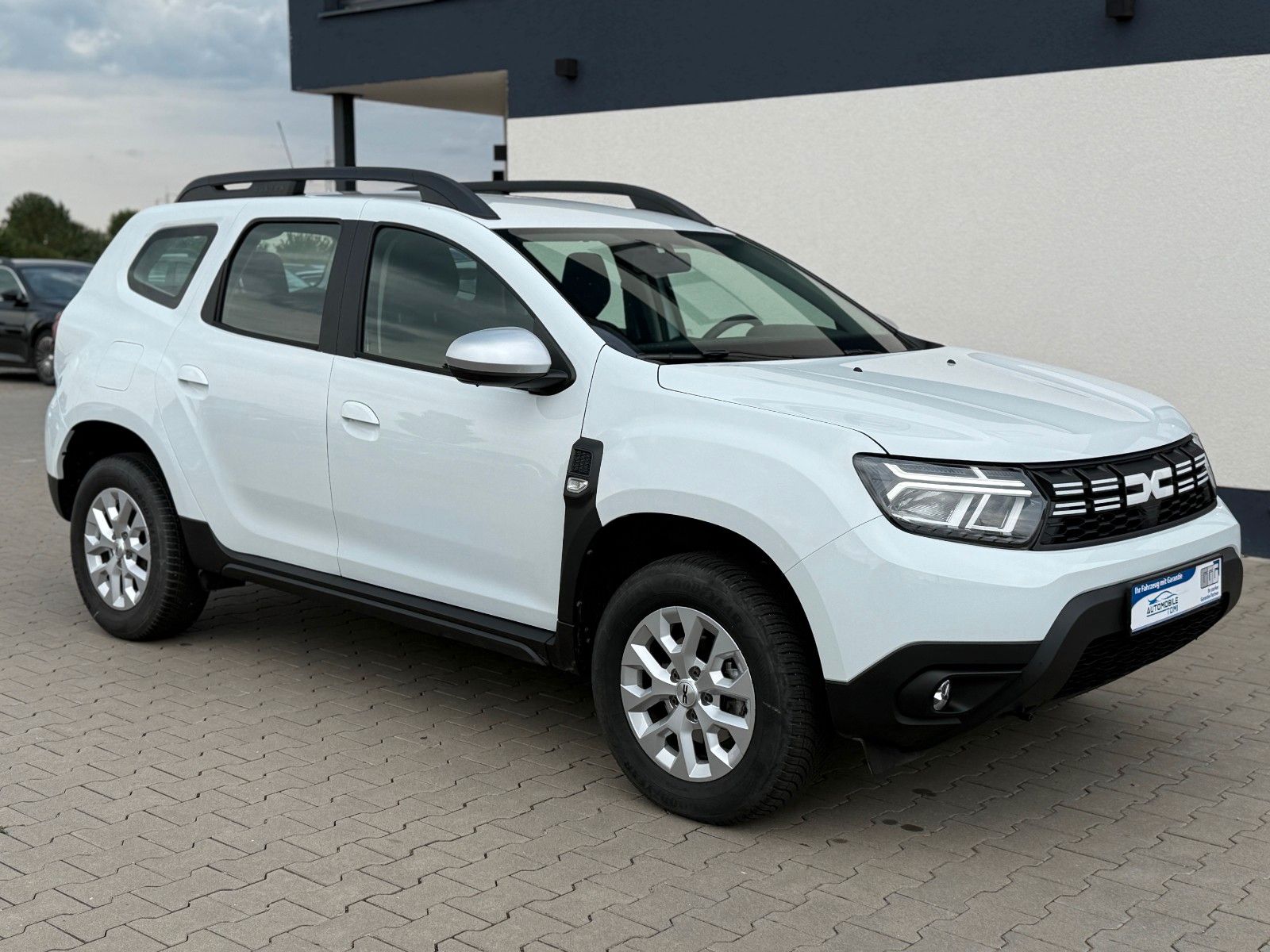 Dacia Duster II Expression 4WD - Samsaru's Car Outlet
