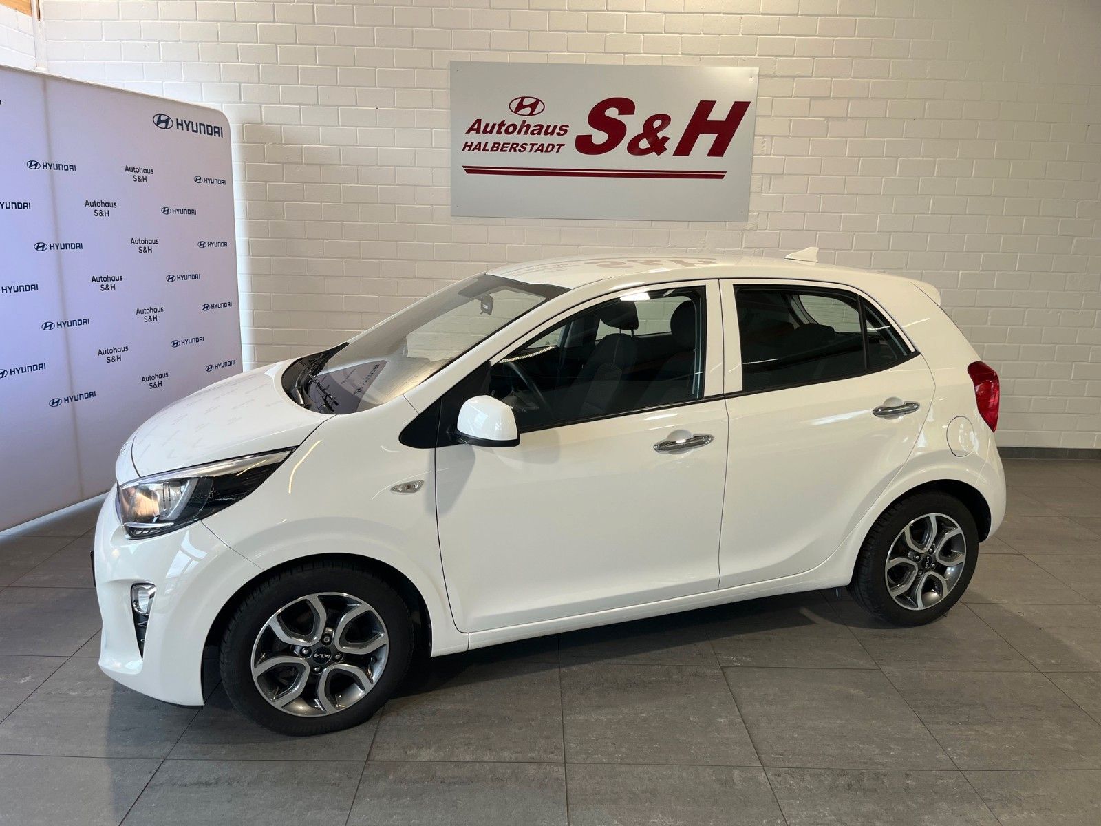 Kia Picanto 1,2 Spirit AT - Samsaru's Car Outlet