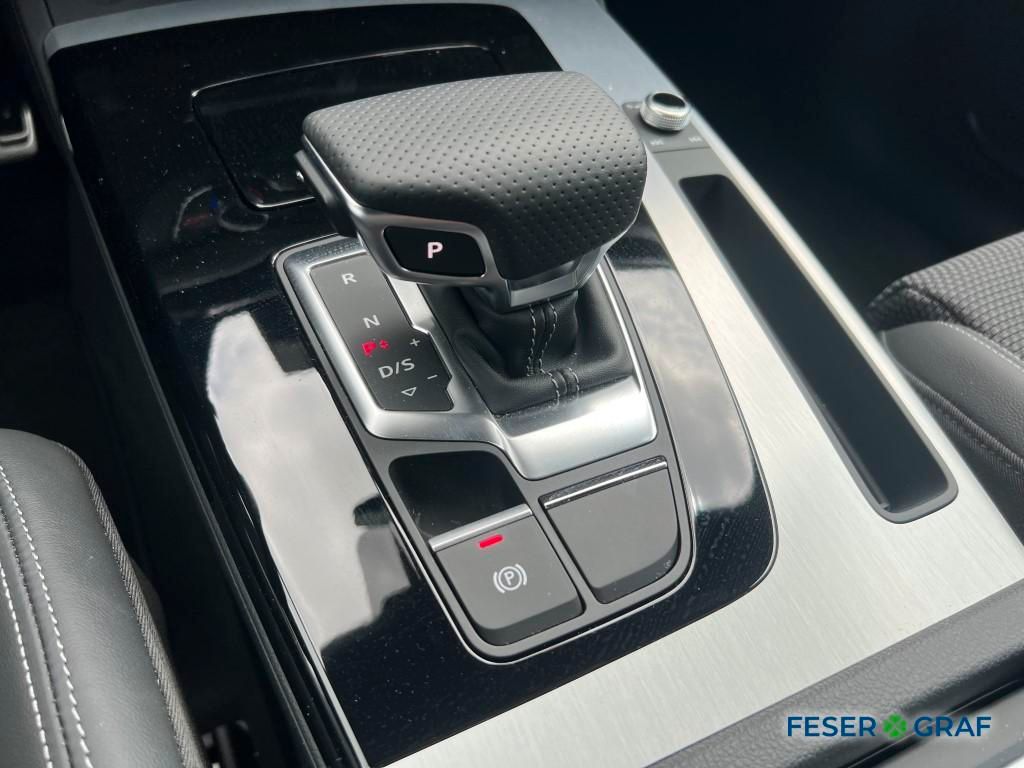 Audi Q5 40 TFSI quattro S line S tronic - Samsaru's Car Outlet
