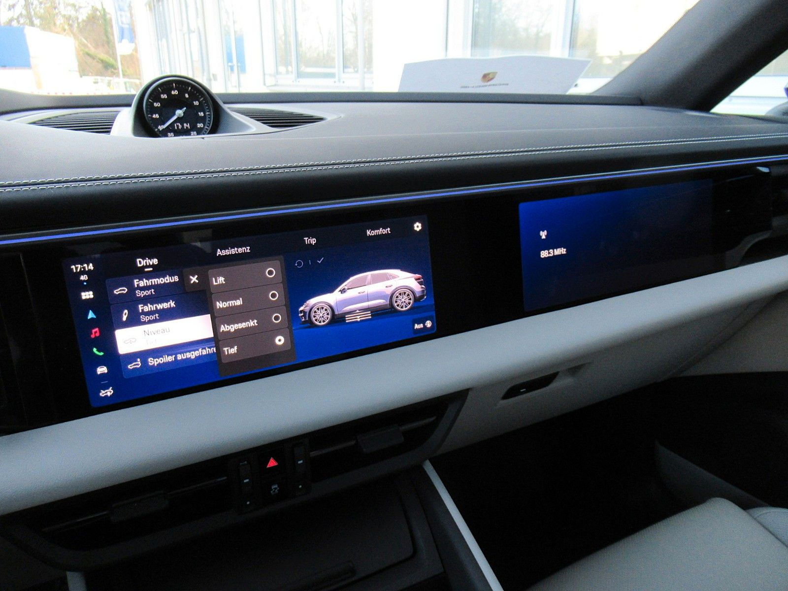 Porsche MACAN 4e HEAD-UP - Samsaru's Car Outlet