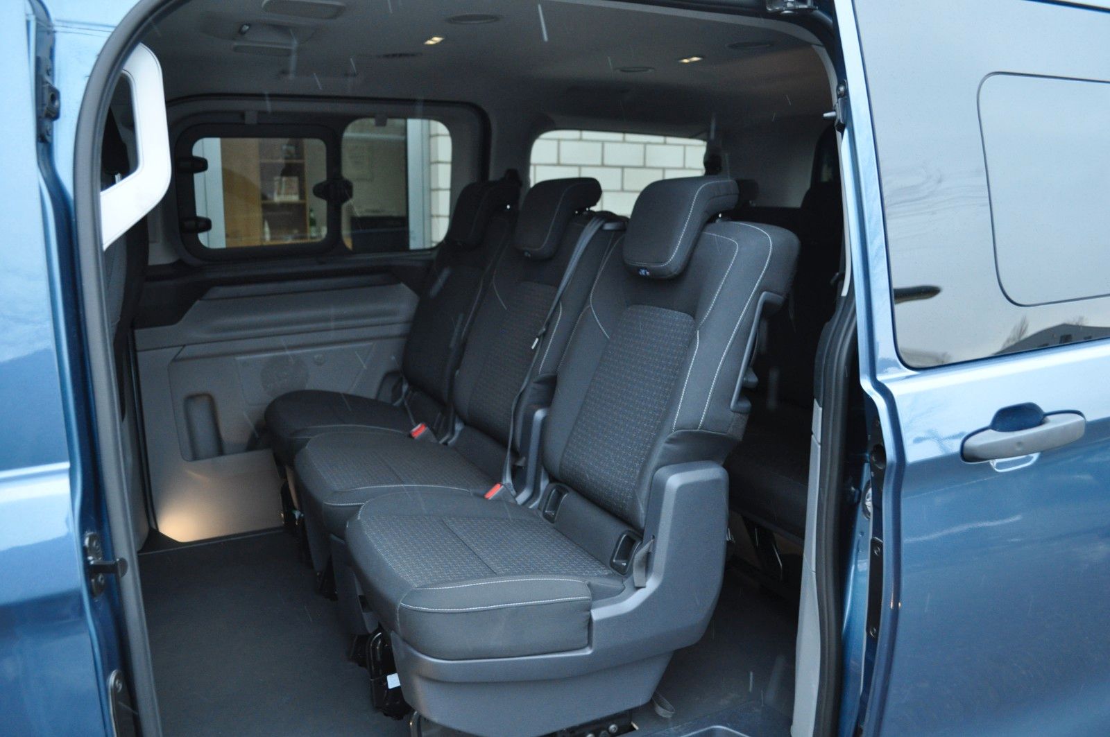 Ford Transit Custom Kombi 320 L1 FWD TREND/AUT/ALU