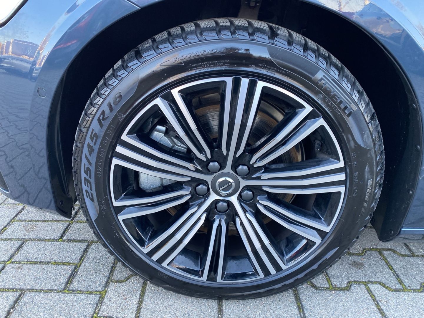 Volvo V60 T6 AWD Ultra Dark Recharge B&W HUD Pano-Dach