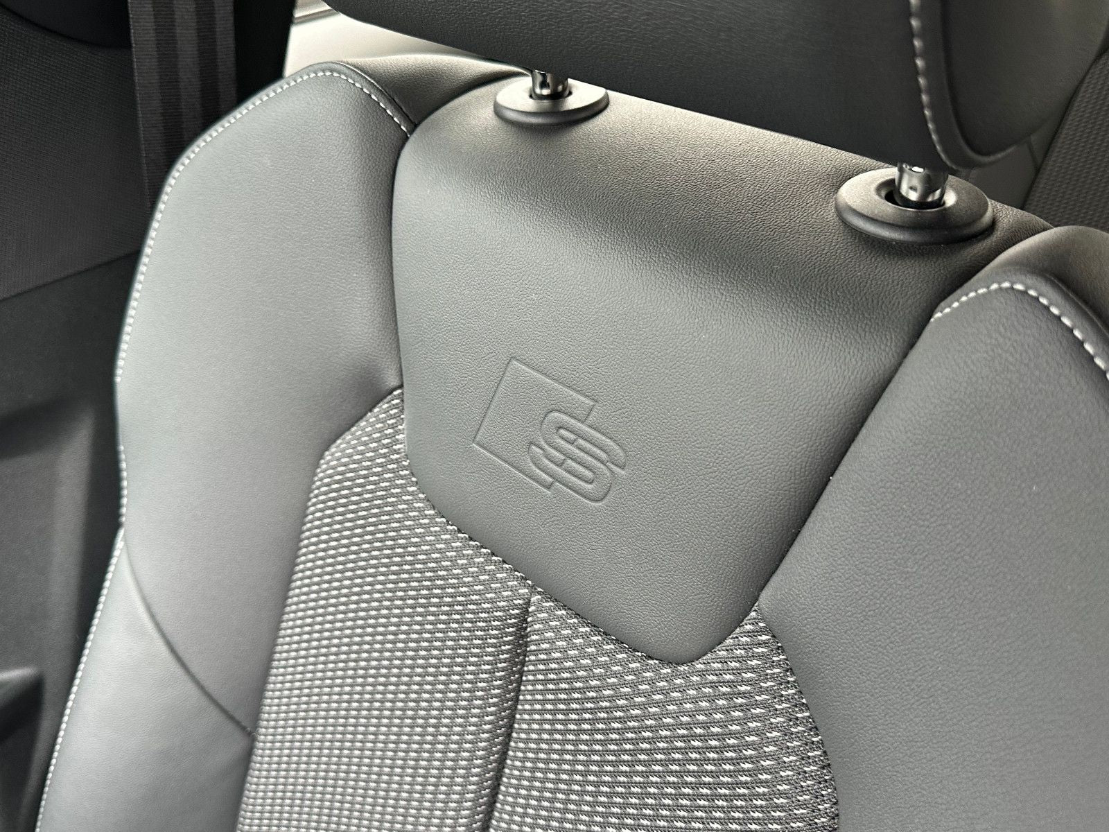 Audi A1 Sportback 30 TFSI S tr. - Samsaru's Car Outlet