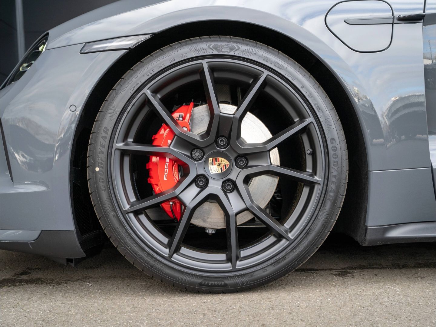 Porsche Taycan 4S Sport Turismo SportDesign BOSE HD-Matr
