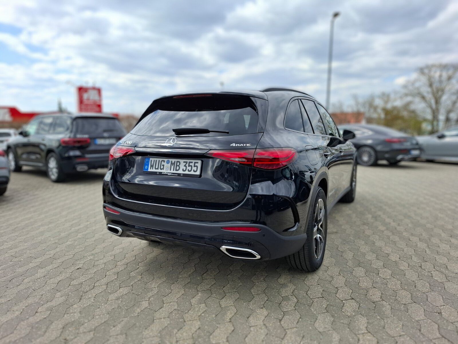 Mercedes-Benz GLC 200 4M AMG - Samsaru's Car Outlet