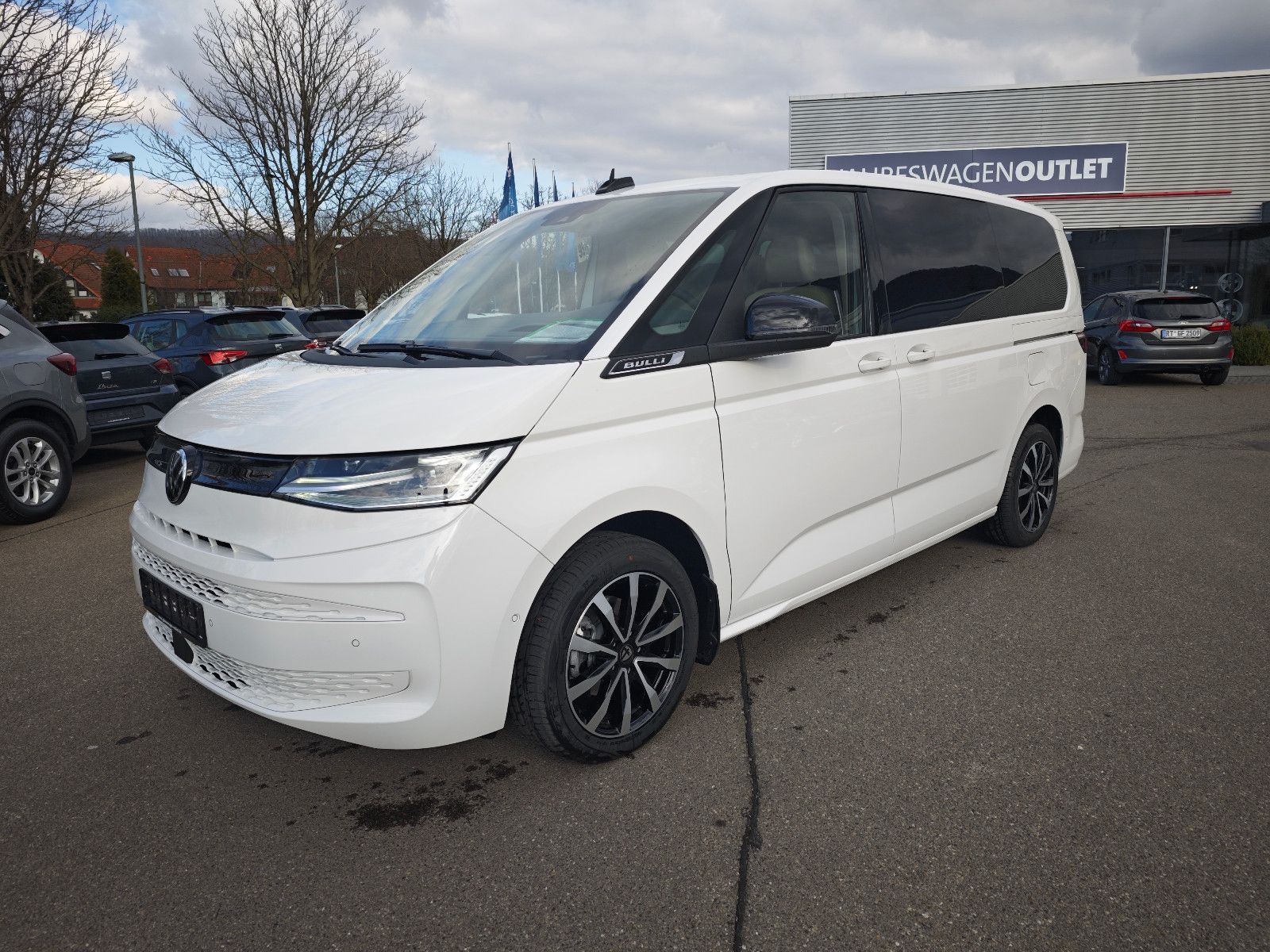 Volkswagen T7 - Samsaru's Car Outlet