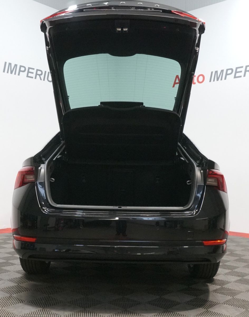 Skoda Octavia Lim. Style 2.0 TDI *Matrix*NAVI*HUD*