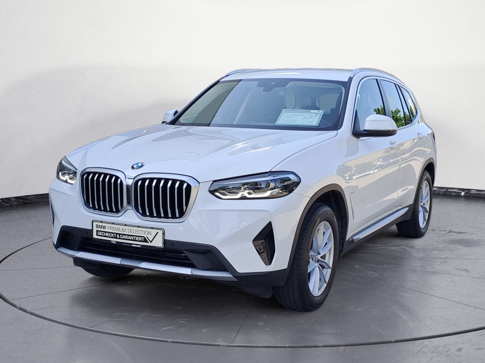 BMW X3 xDrive20iA Facelift - Samsaru's Car Outlet