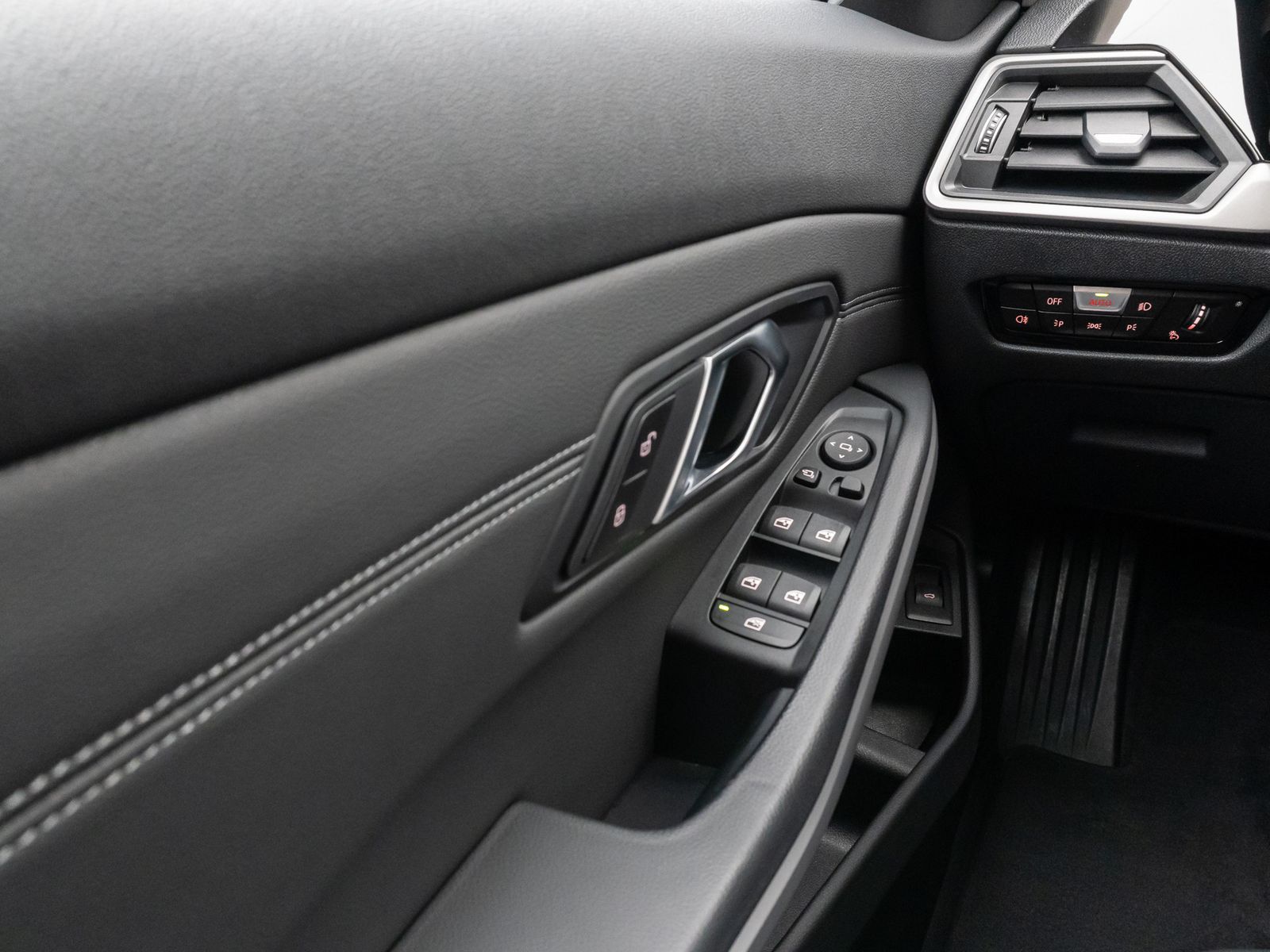 BMW 320d Sport - Samsaru's Car Outlet