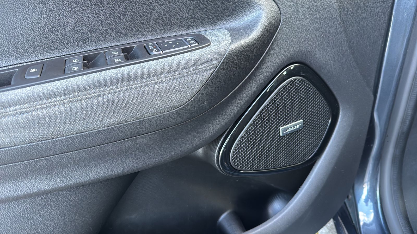 Renault Zoe Intens - Samsaru's Car Outlet