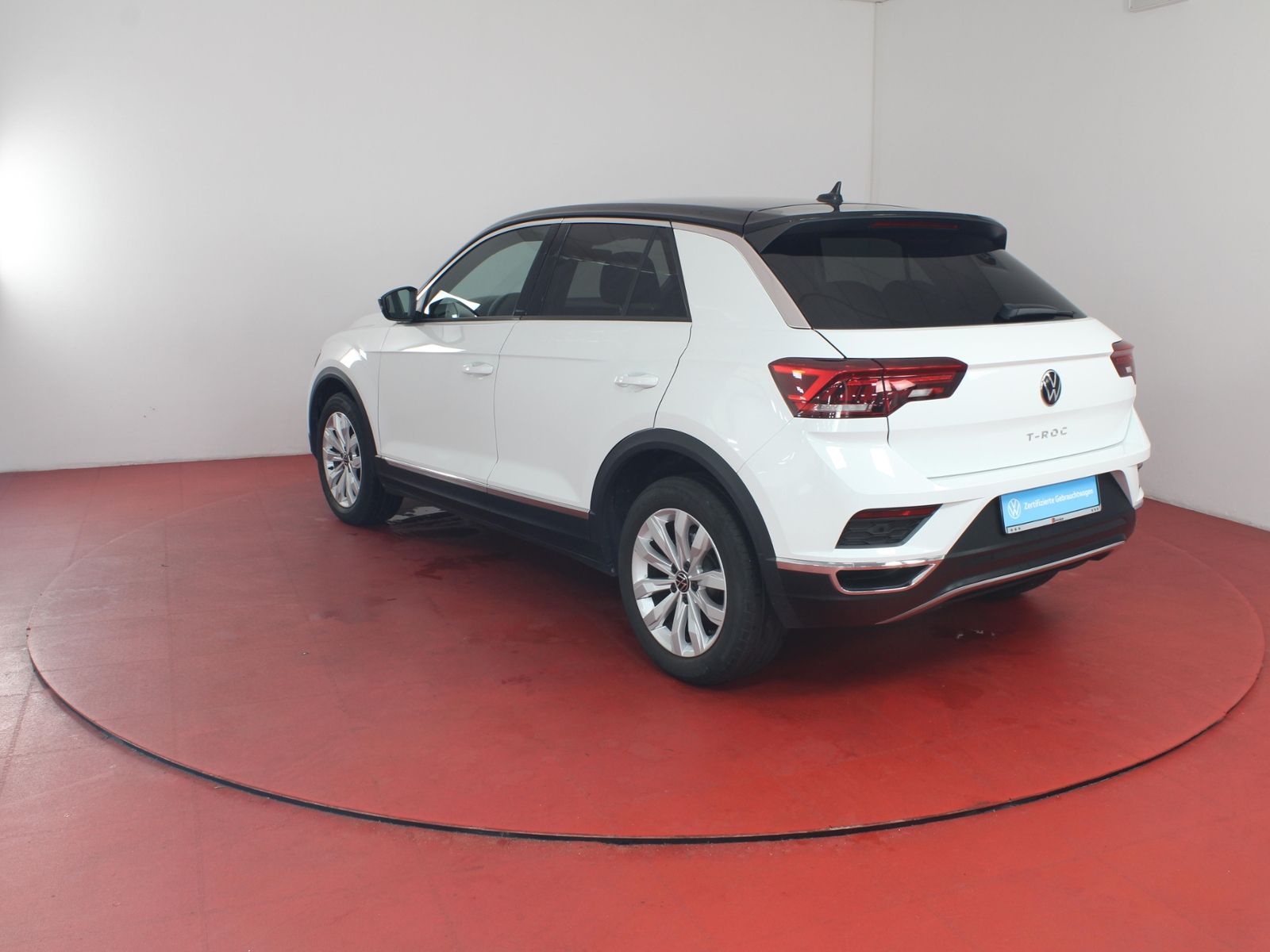 Volkswagen T-ROC 1.5TSI DSG - Samsaru's Car Outlet
