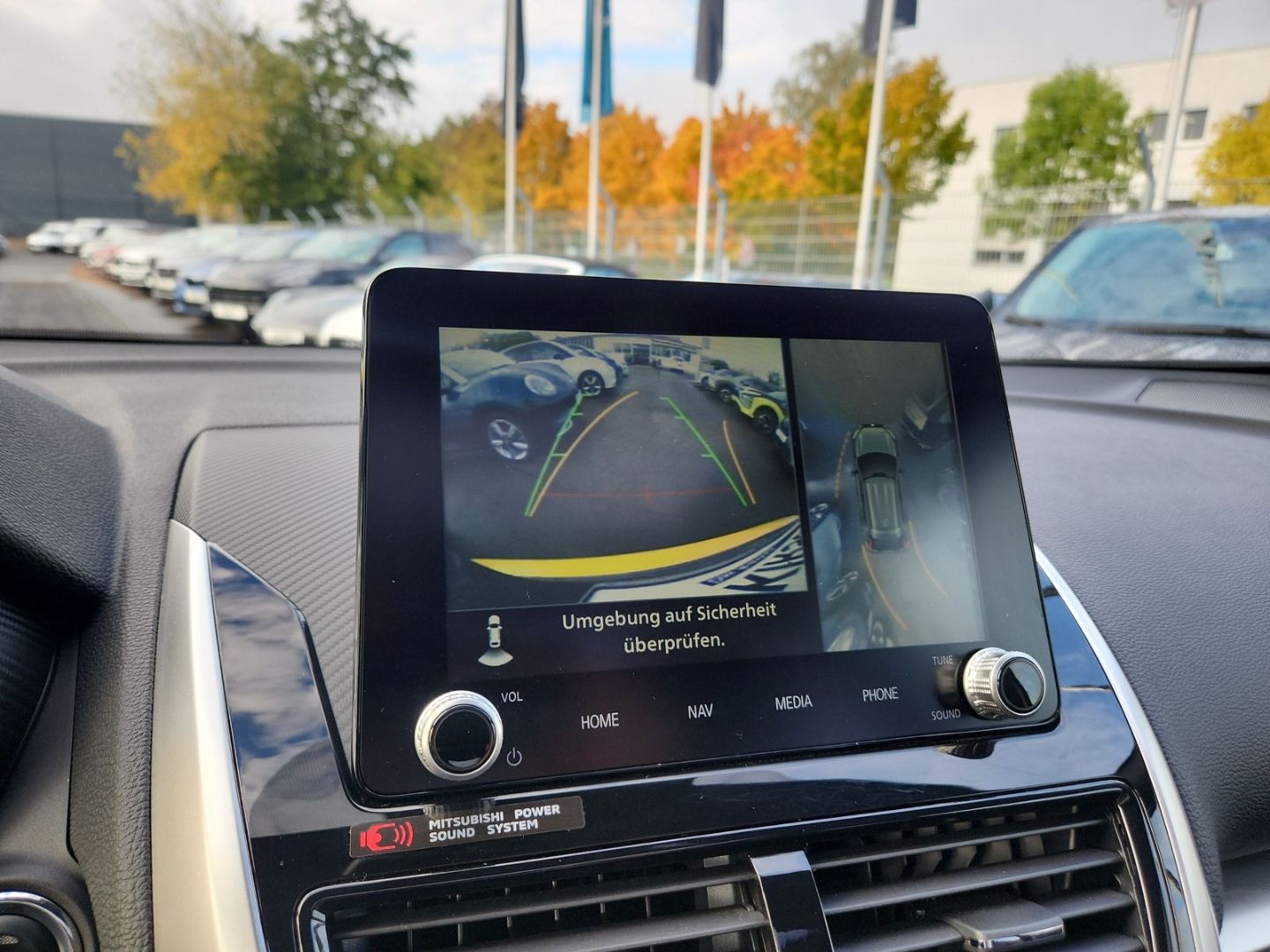 Mitsubishi Eclipse Cross Plug-In Hybrid Top Pano Leder Head