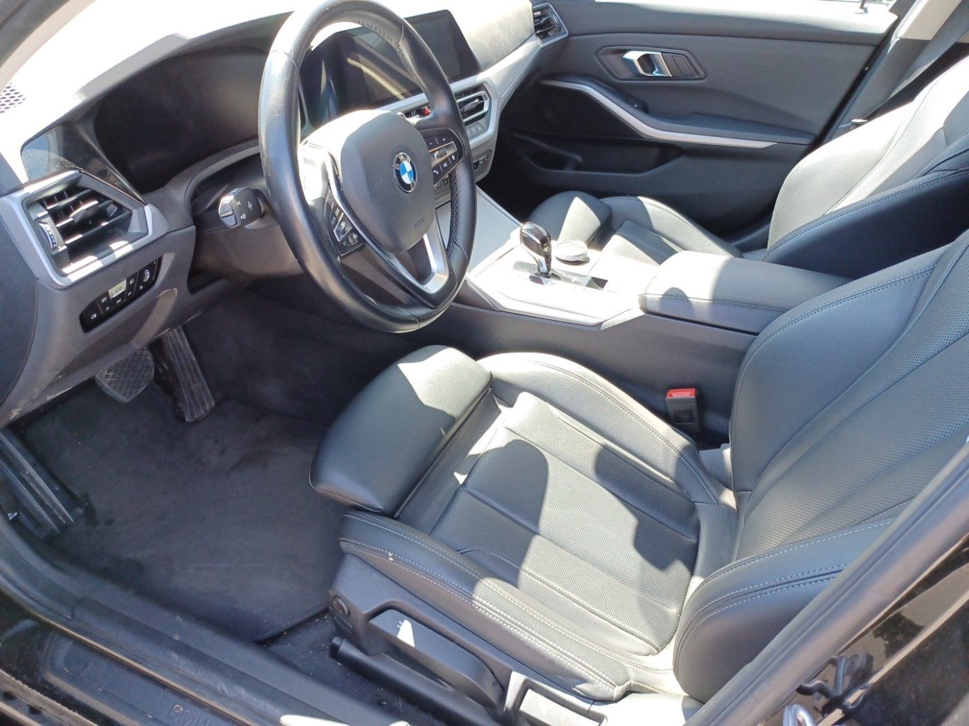 BMW 320d Touring Advantage - Samsaru's Car Outlet