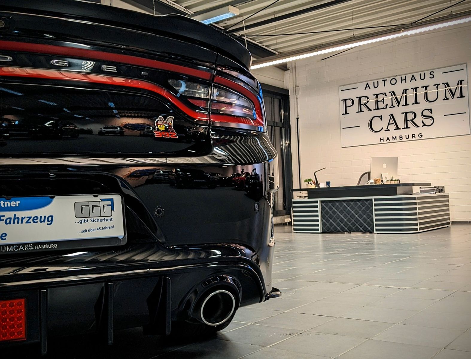 Dodge Charger SRT 6.4L V8 HEMI /Kamera/TÜV-Neu!
