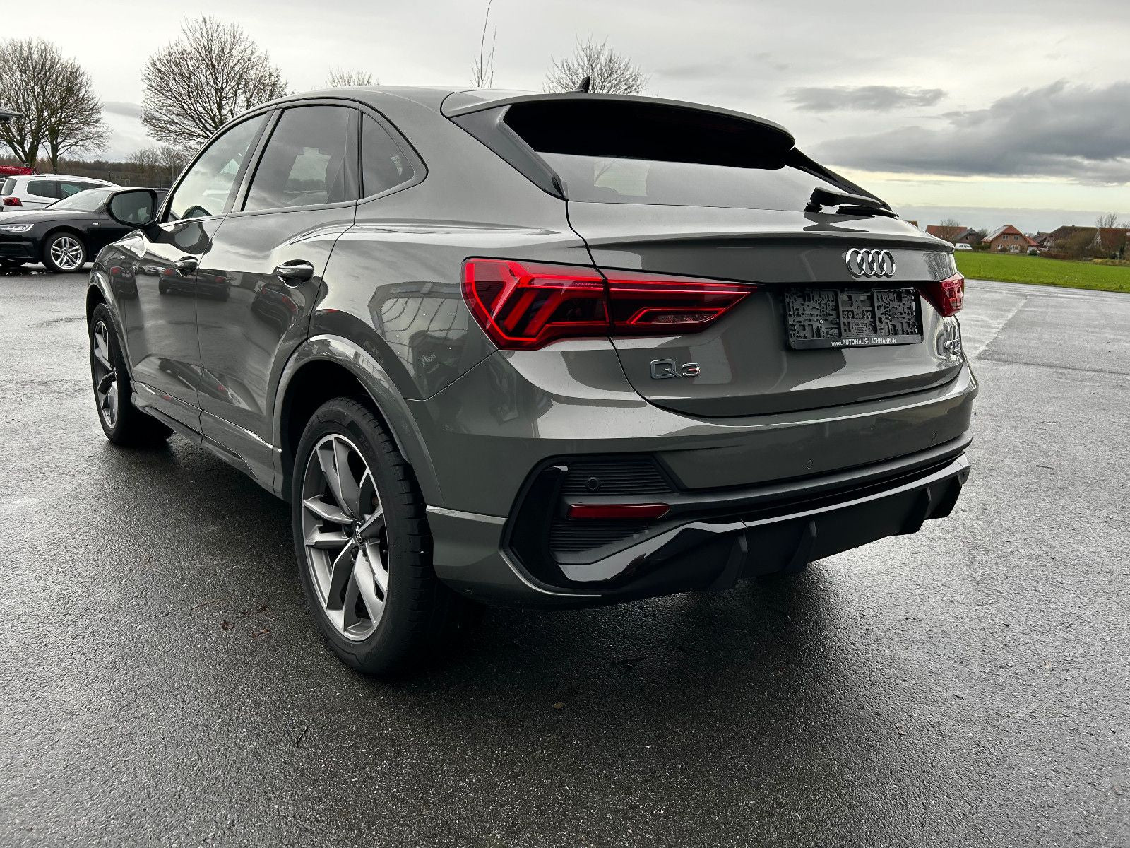 Audi Q3 40 TFSI Sportback quattro S line - Samsaru's Car Outlet