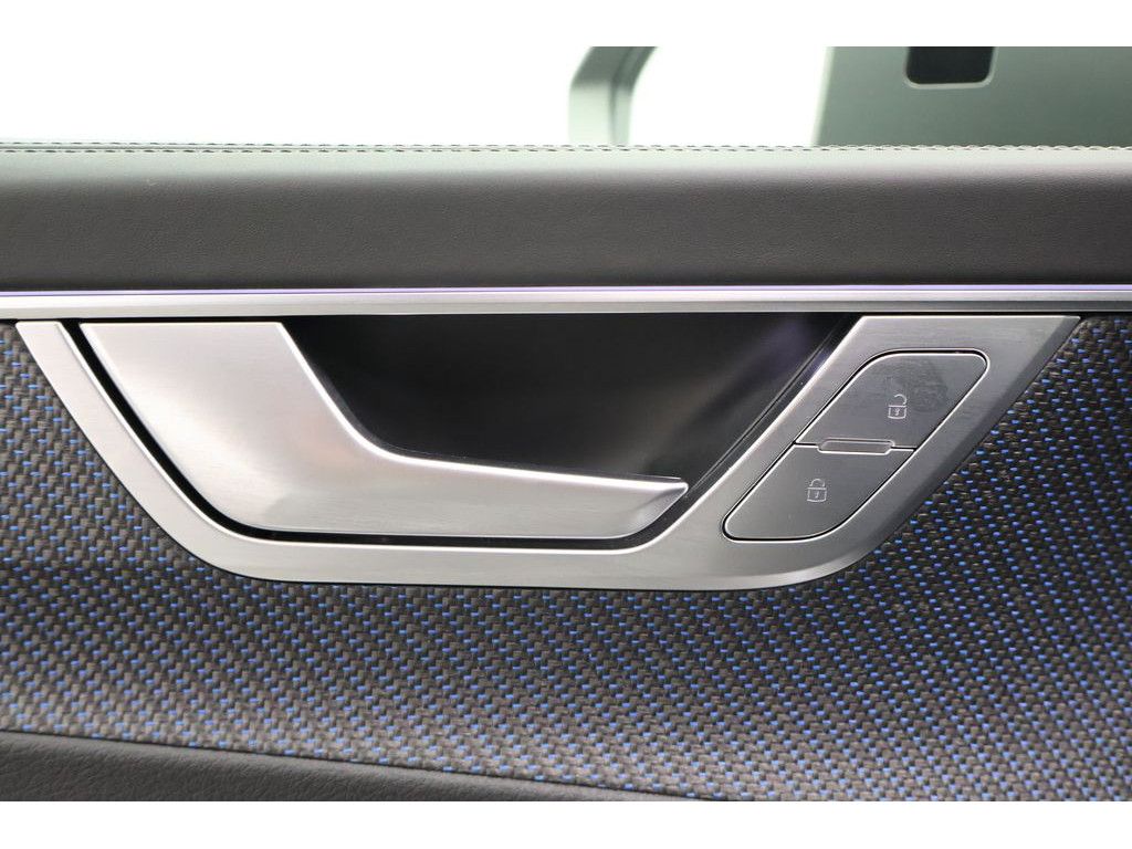 Audi RS 6 Avant 4.0 TFSI quattro performance Navi,Mat