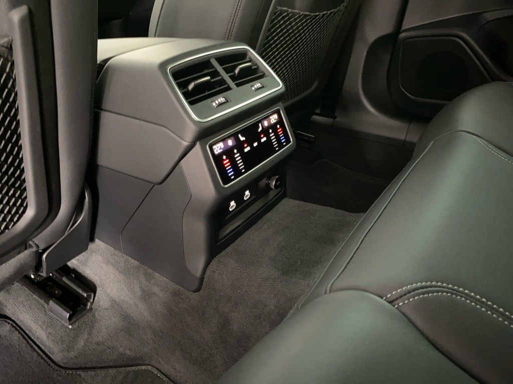 Audi A6 Avant 40 TDI quattro advanced - Samsaru's Car Outlet