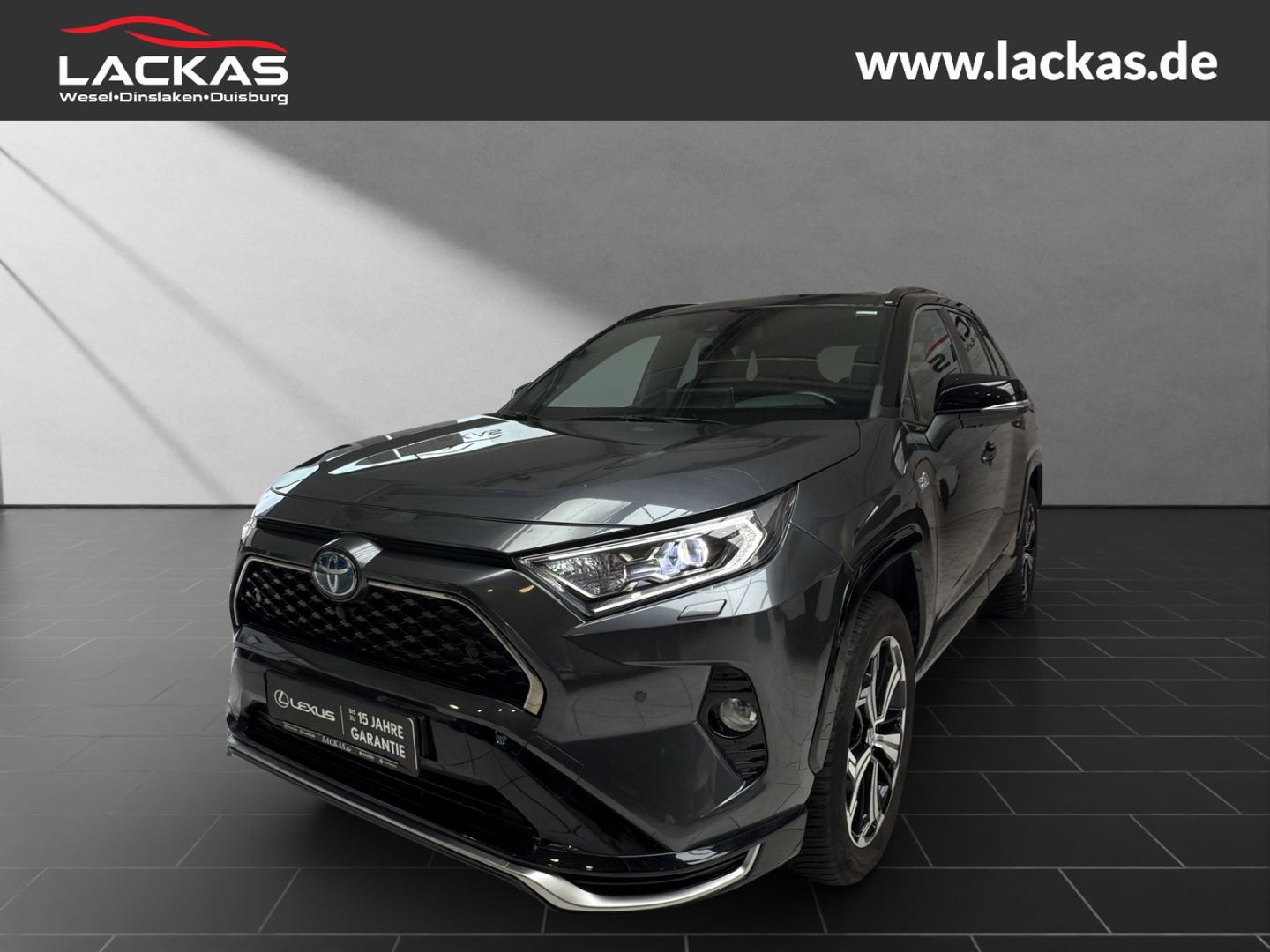 Toyota RAV 4 Plug-in Hybrid 4x4 - Samsaru's Car Outlet