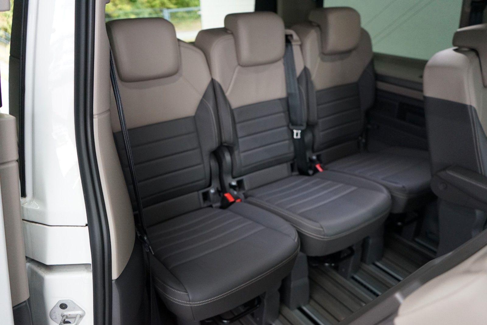 Volkswagen T7 Multivan Lang 2.0 TSI Style/Leder/Mega-Spec!
