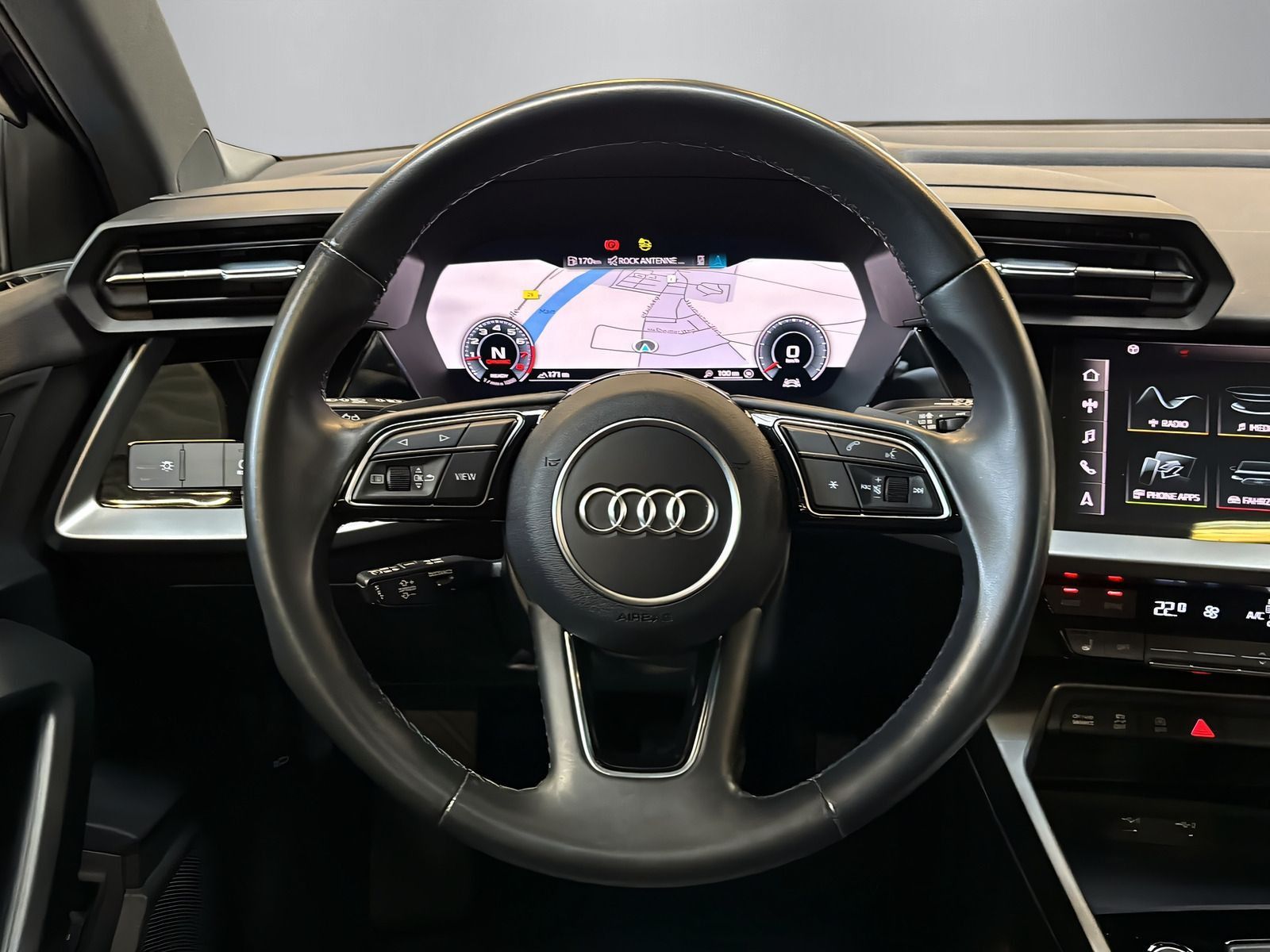 Audi A3 Sportback 35 TFSI advanced +AHK+KAMERA+PANO+