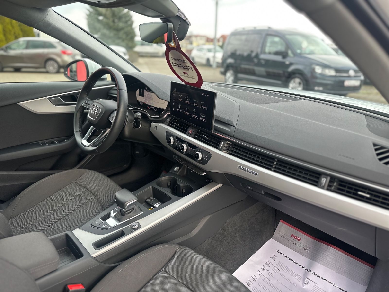 Audi A4 Avant 40 TFSI quattro S line - Samsaru's Car Outlet