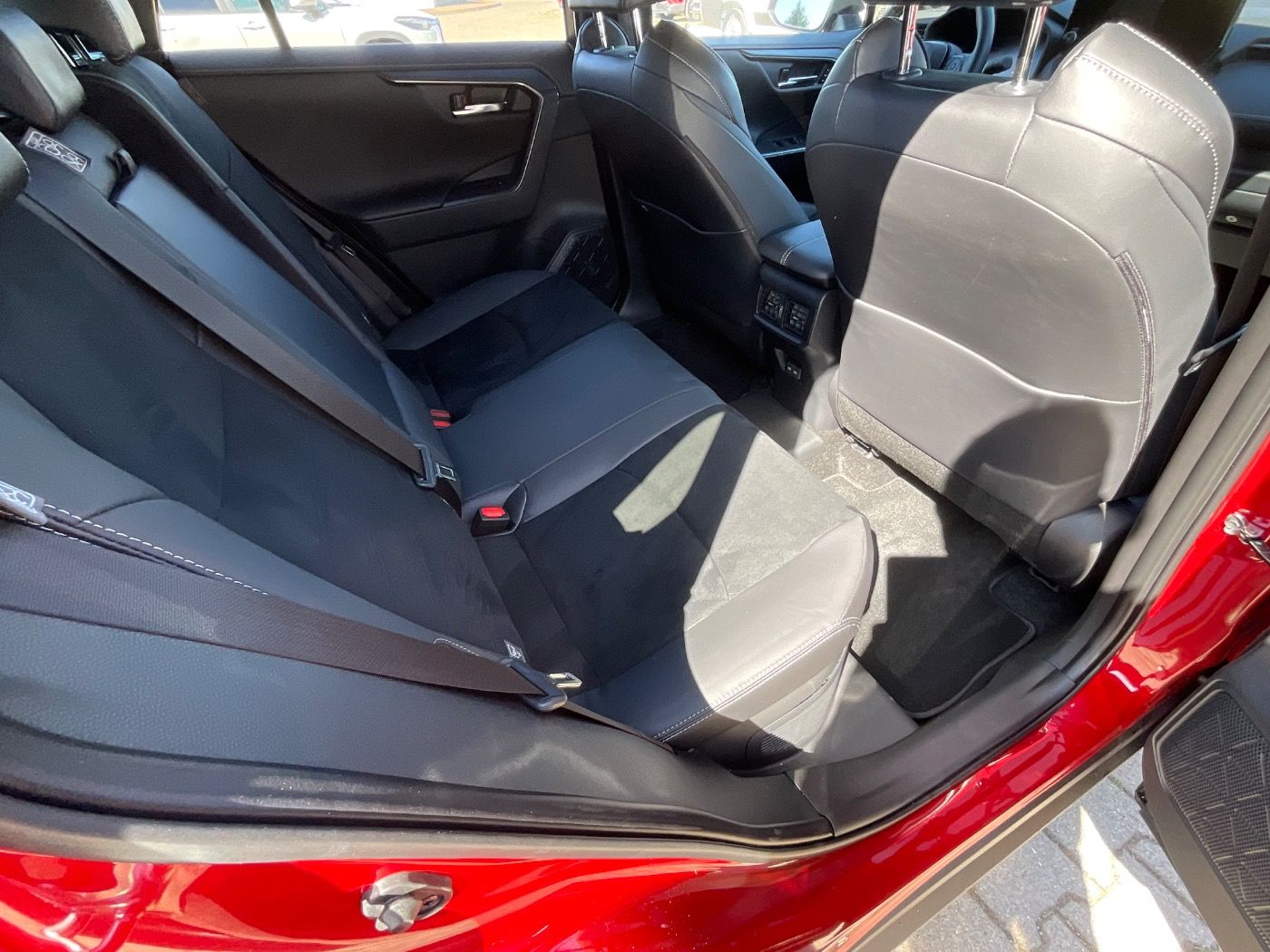 Toyota RAV4 2.5 PluginHybrid GR Sport - Samsaru's Car Outlet