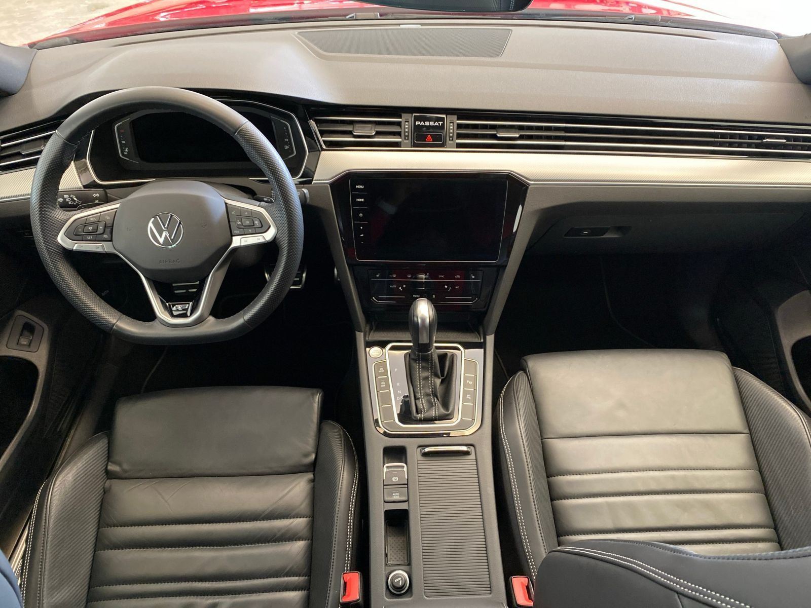 Volkswagen Passat Variant Elegance 4M - Samsaru's Car Outlet