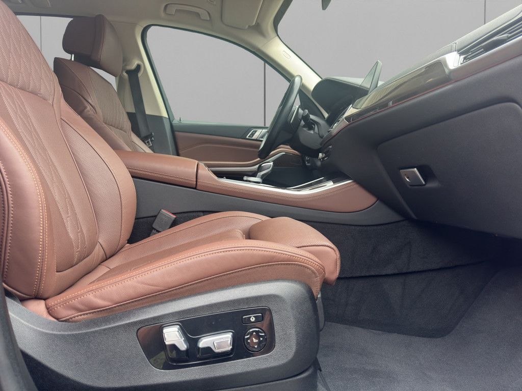 BMW X5 xDrive30d xLine LASER NAVI HUD KAMERA 20" AHK