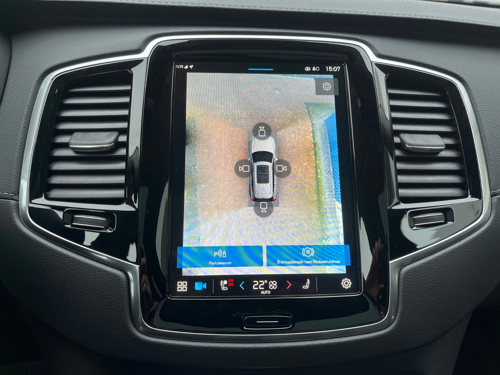 Volvo XC90 T8 Ultra Dark Plug-In AWD - Samsaru's Car Outlet
