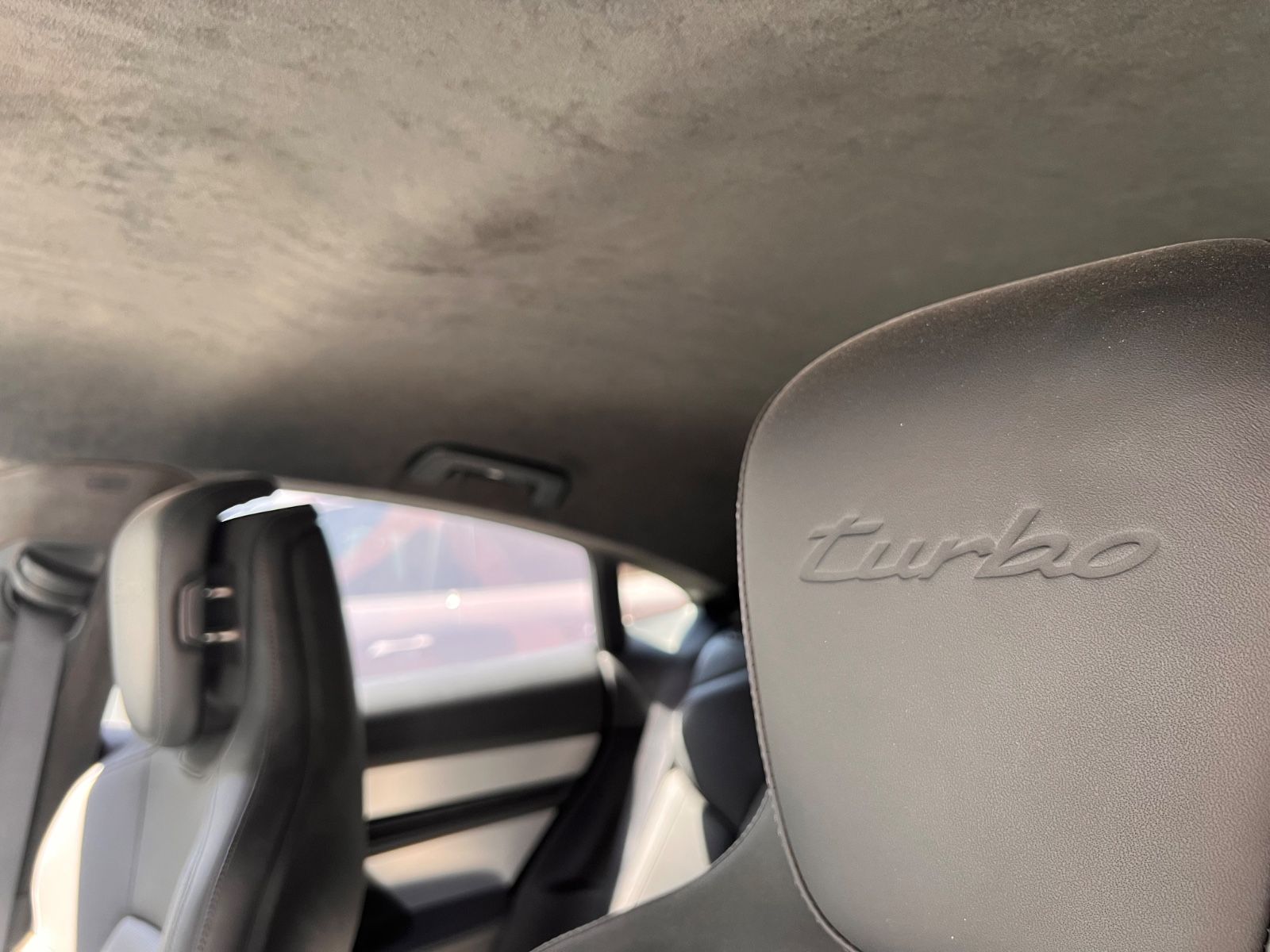 Porsche Taycan Turbo #PCCB KERAMIK! 21" MISSION! 1-HAND
