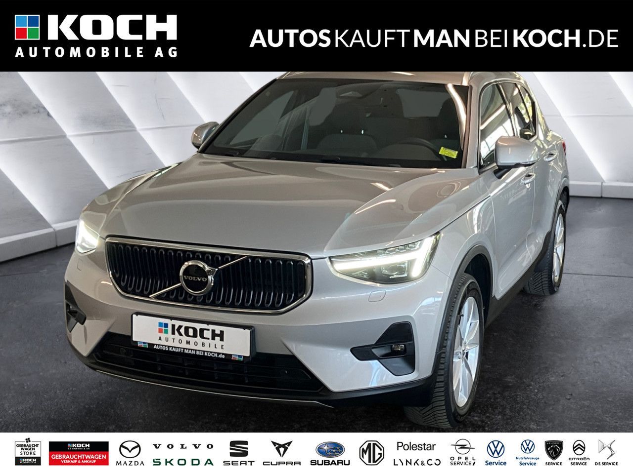 Volvo XC40 B3 DKG Core AHK LED SHZ/LHZ NAVI PDC/CAM!
