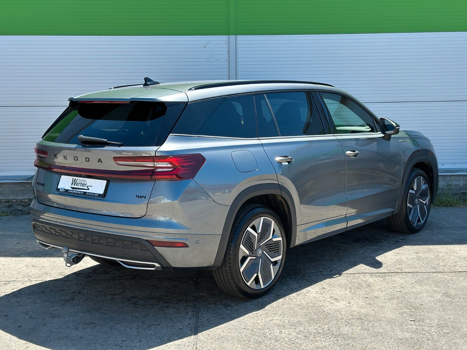 Skoda 193PS 4x4 Sportline 7-Sitze DCC+ eHK LM20"AHK