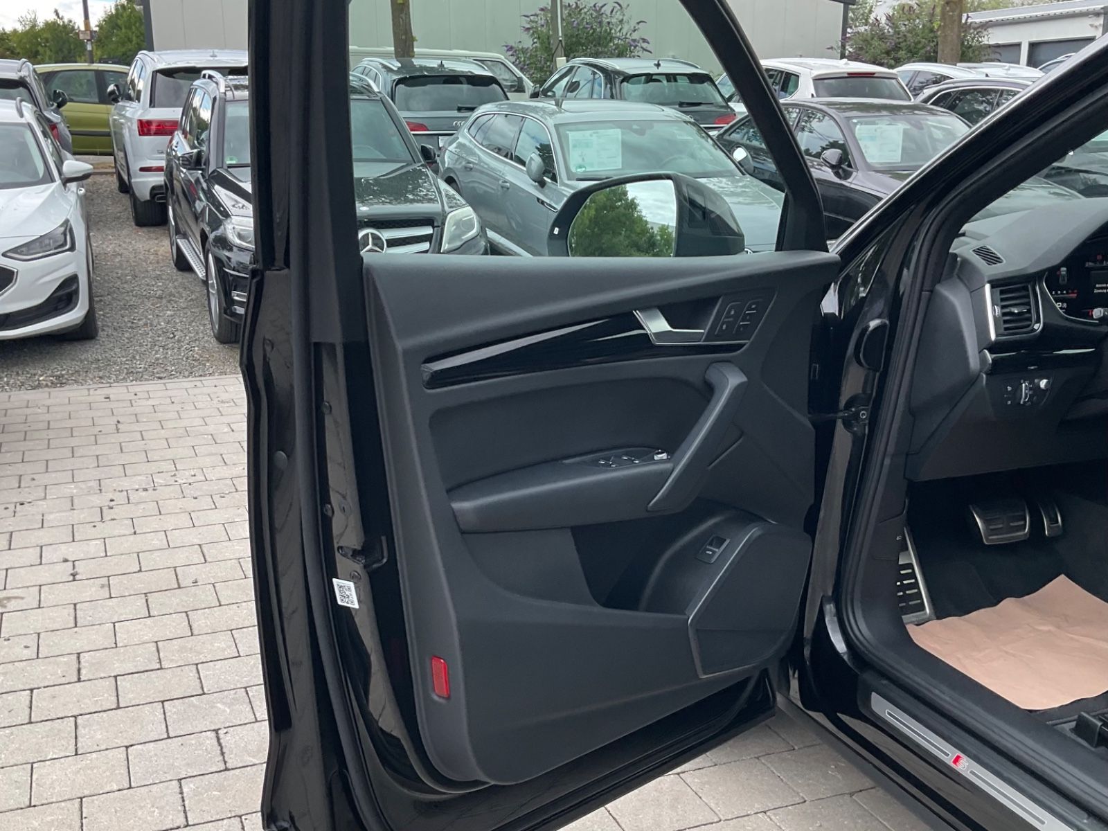 Audi Q5 Sportback 40 TDI S Line - Samsaru's Car Outlet