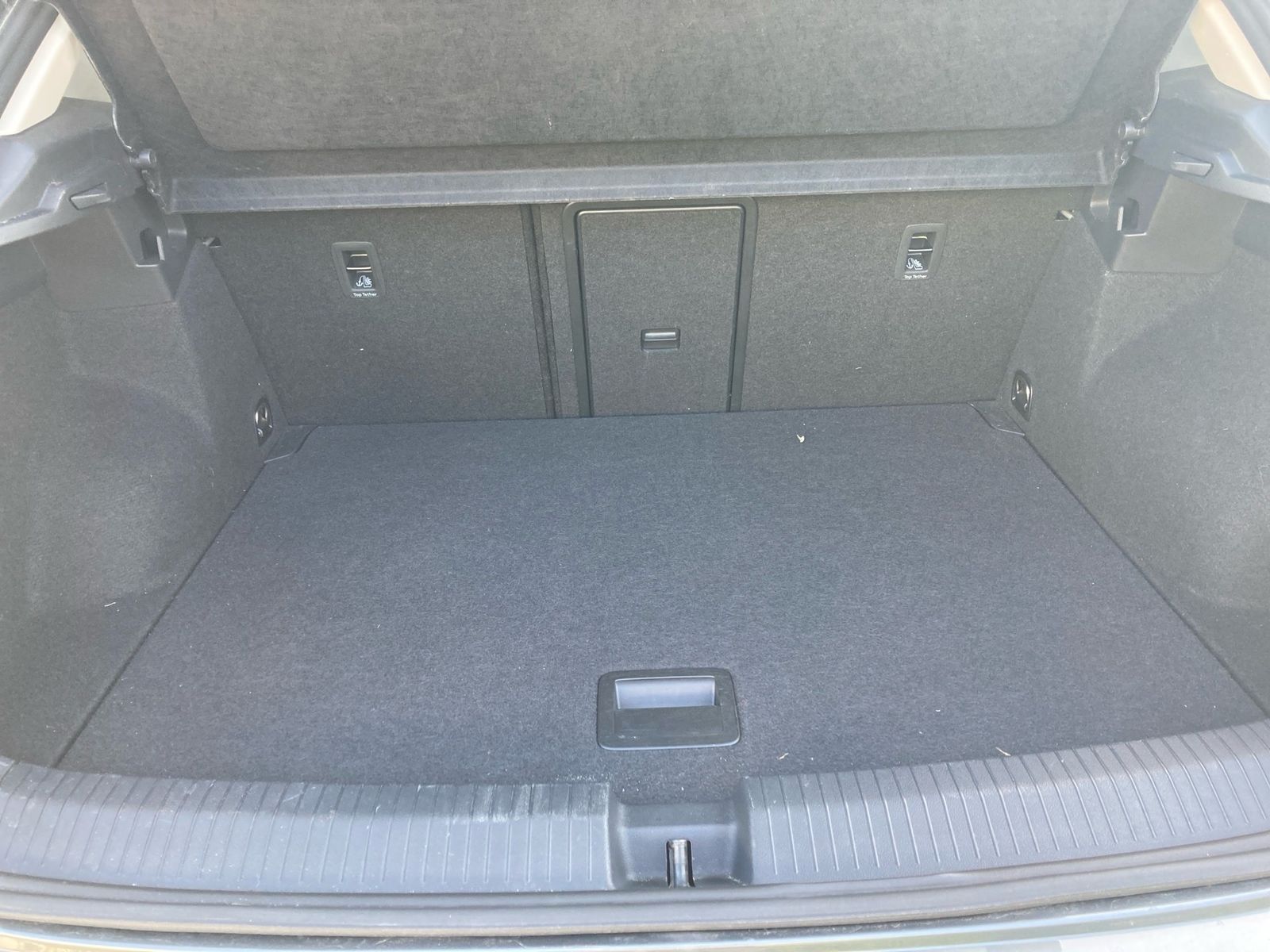 Volkswagen T-Roc LIFE 1.0TSI - Samsaru's Car Outlet