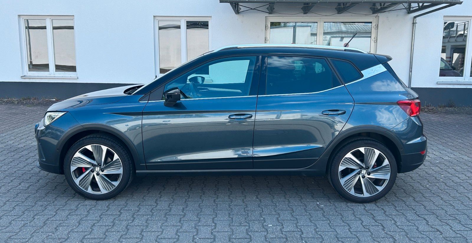 Seat Arona FR DSG - Samsaru's Car Outlet